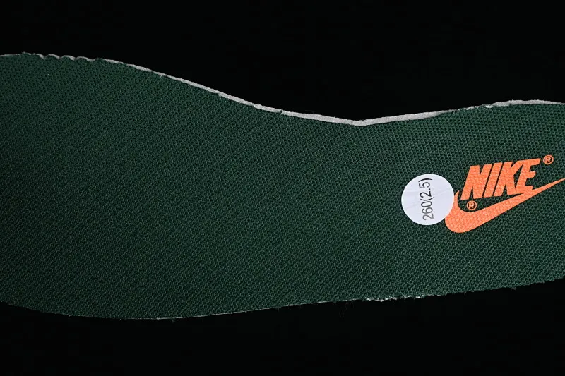 All Categories Nk SB Dunk Series Nk SB Dunk Low Low-top Sneakers Nk Dunk Low Panda Prank-Christmas Tree Green and Yellow SB Strappy Low-top Casual Sneakers DD1391-300